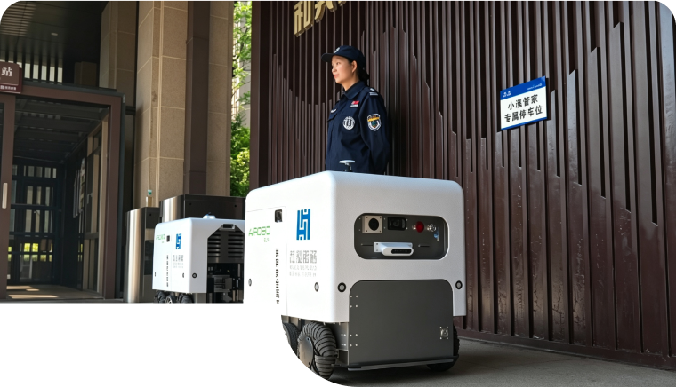 Rongyun Robot helps AIROBO unlock a new autonomous water delivery model in Guiyang Yueshanhu Community.